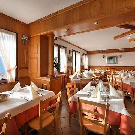 Hotell Gallo Cedrone 3*