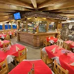 فندق Gallo Cedrone 3*